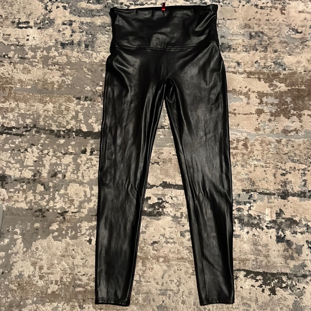 SPANX Faux Leather Leggings, Black Regular XL. Perfect for sweater weather.